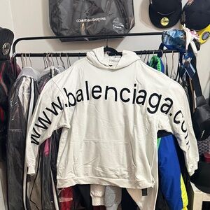 Www.Balenciaga.com